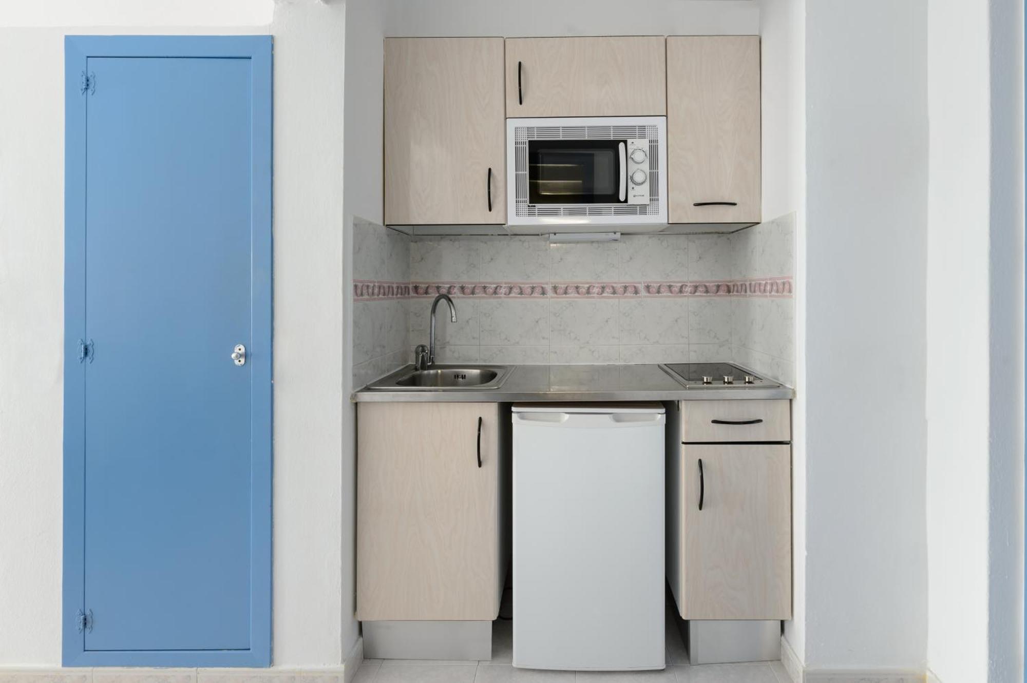 Hotel Apartamentos Vibra Central City - Adults Only Sant Antoni de Portmany Екстериор снимка